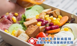 银屑病饮食，应“因时、因人”而异，三类特殊患者，可以这样补充!