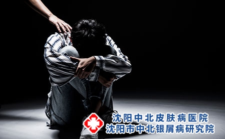 摄图网_501049946_压力男性（企业商用）