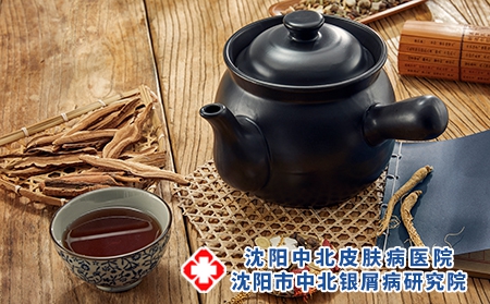 摄图网_501578428_中药材和中药壶（企业商用）中医