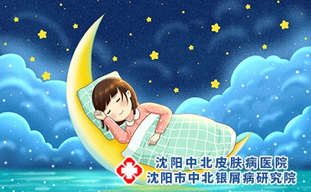摄图网_401686926_月亮上睡觉的女孩（企业商用）