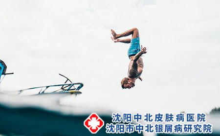 婴儿得了湿疹的原因是什么?应该如何护理?
